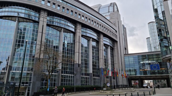 Call for Applications for the Selection of Members of the Expert Group on Clusters